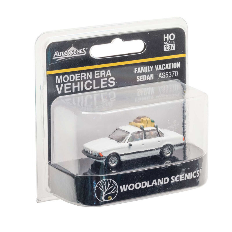 HO Family Vacation Sedan