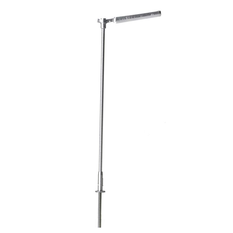 HO Single Arm Parking Lot Light Silver, Warm LED (3)