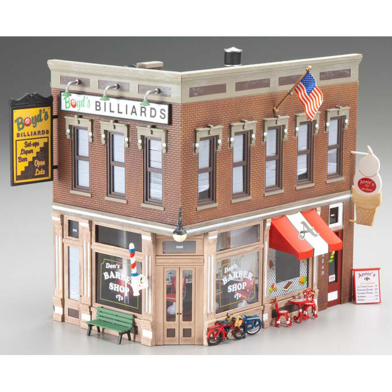 O Built-Up Corner Emporium