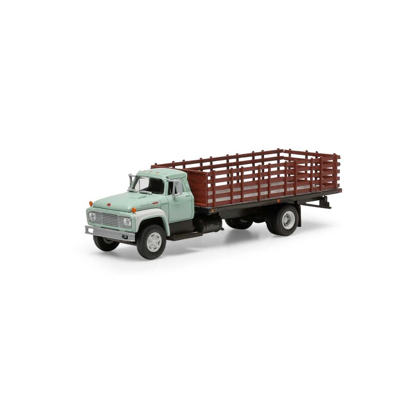 HO ATH Ford F-850 Stakebed, Primer Green