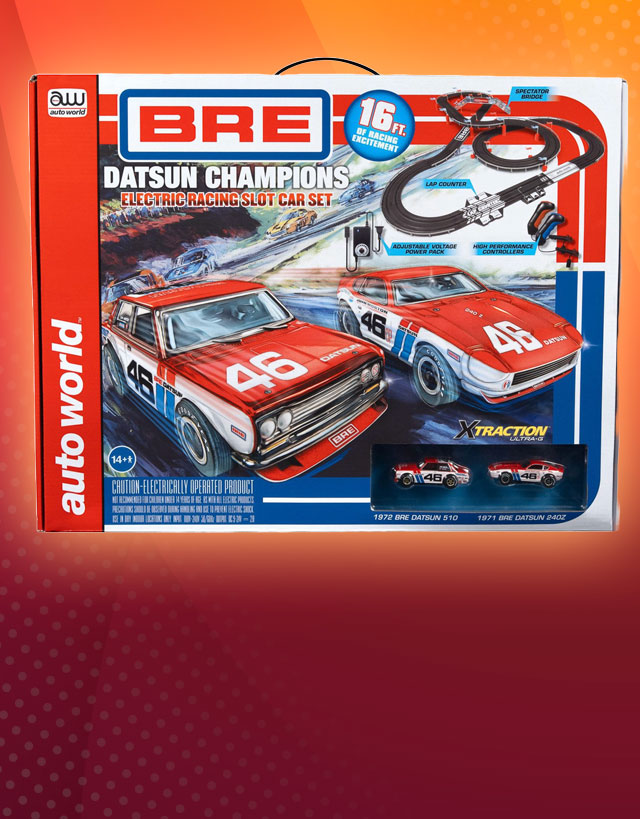 Auto World BRE Datsun 16' Slot Race Set